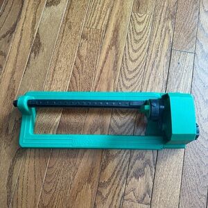 Rain Bird Portable Adjustable Lawn and Garden Sprinkler